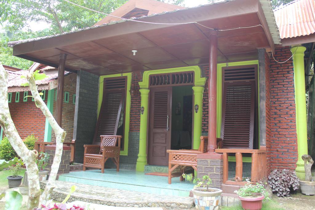 Rain Forest Guest House Bukit Lawang Exterior foto