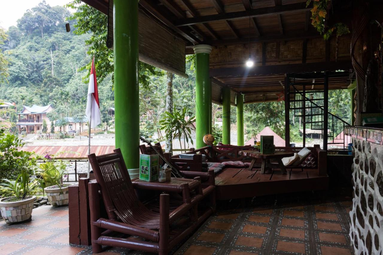 Rain Forest Guest House And Jungle Trekking Bukit Lawang Exterior foto